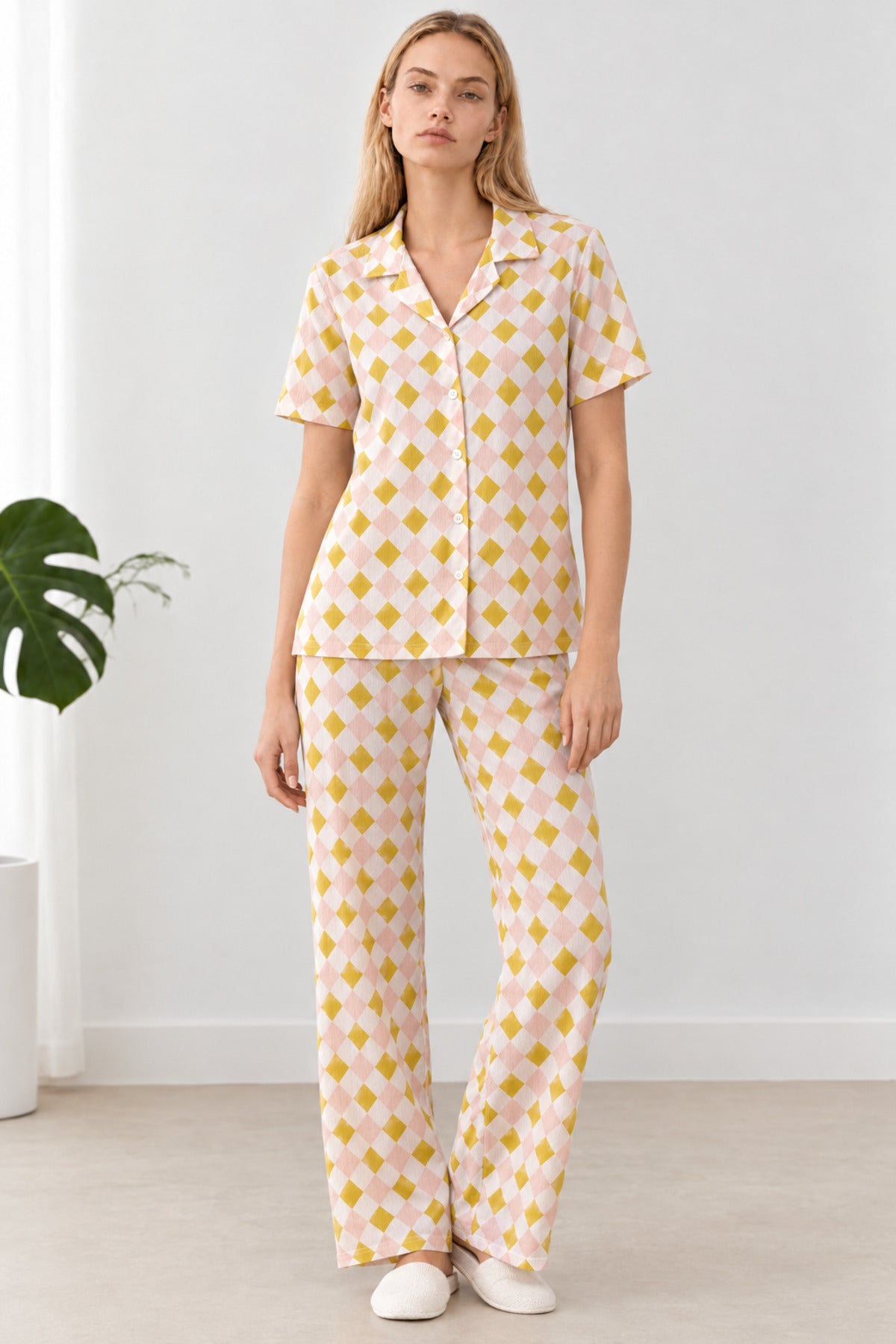 Kadın Desenli Çok Renkli Kısa Kollu Pijama Takımı 4861