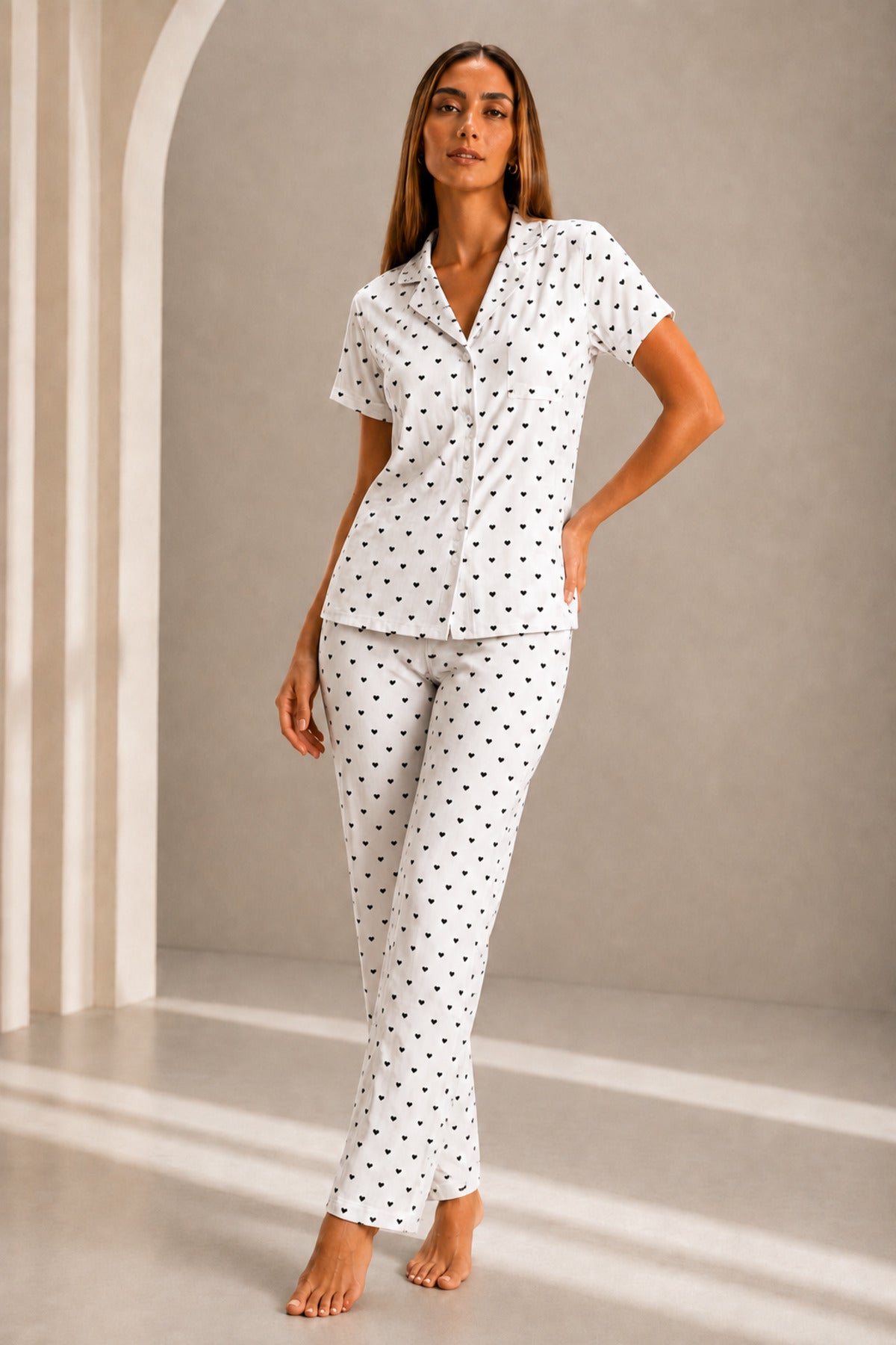 Kadın Kısa Kol Rahat Kalıp Şık Kar Beyaz Pijama Takımı