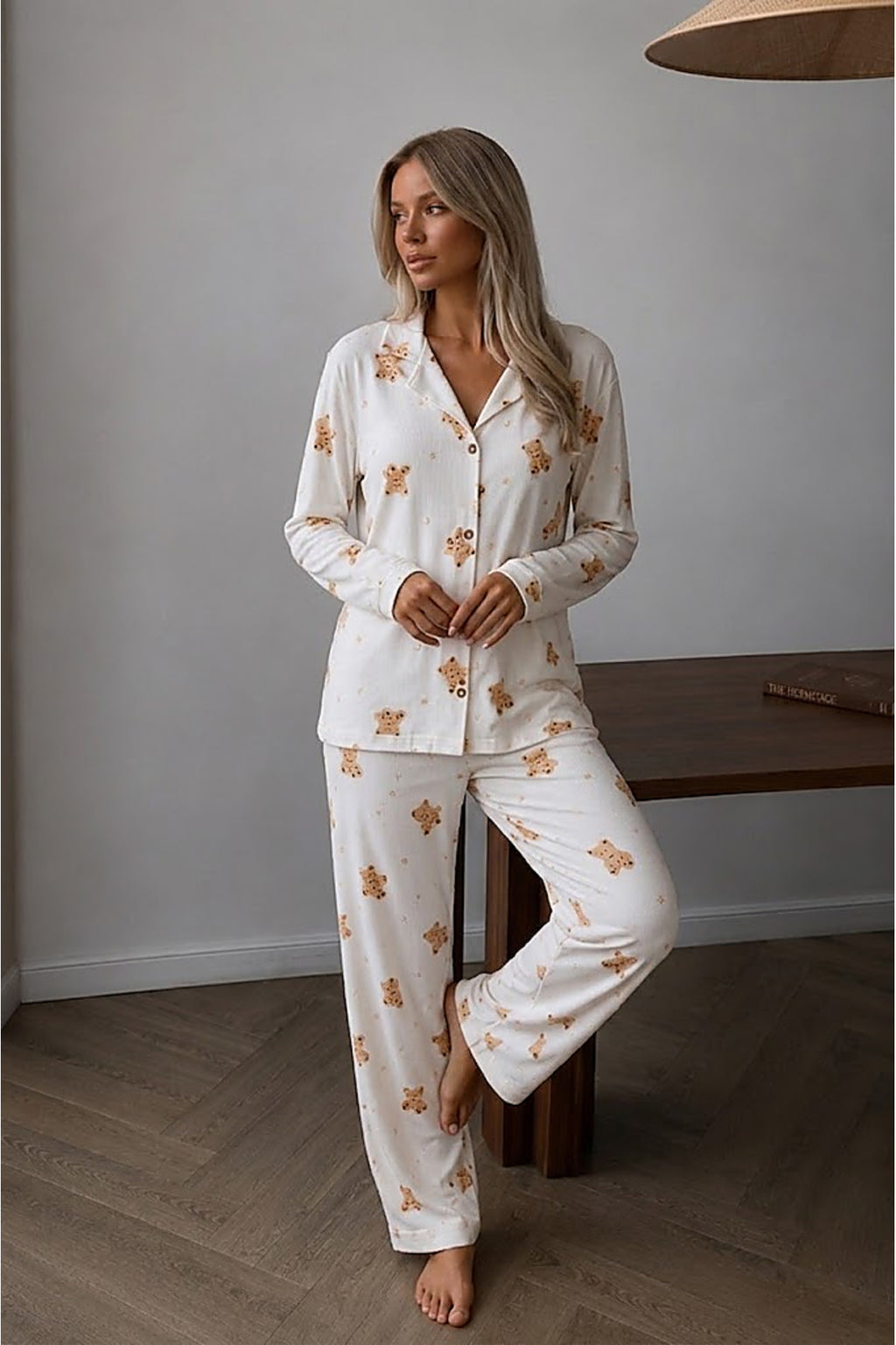 Kadın Düğmeli Uzun Uyku ve Beyaz Pijama Takımı