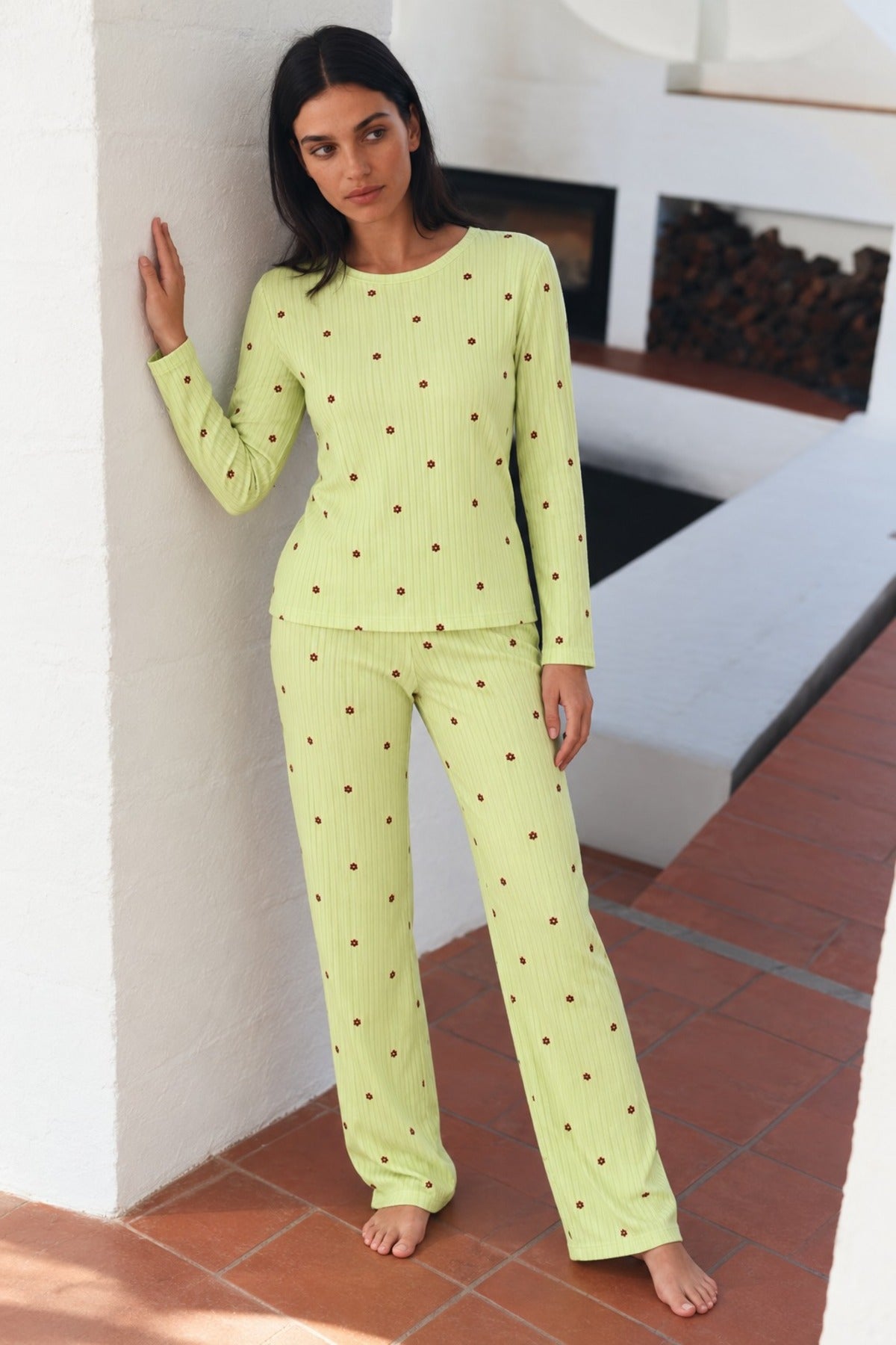 Kadın Desenli Uzun Kollu Rahat Yeşil Pijama Takımı