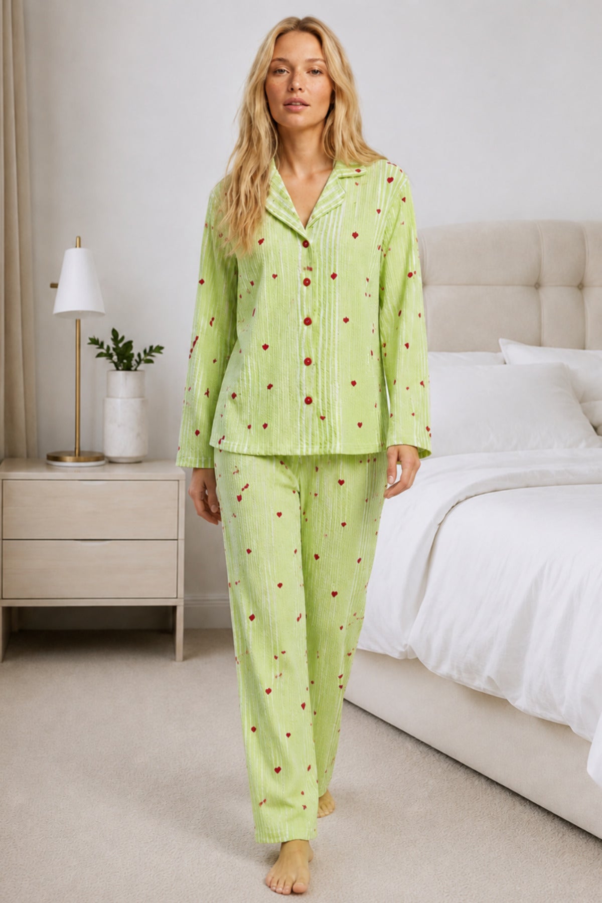 Kadın Ev Giyimi Rahat Yeşil Pijama Takımı 4660