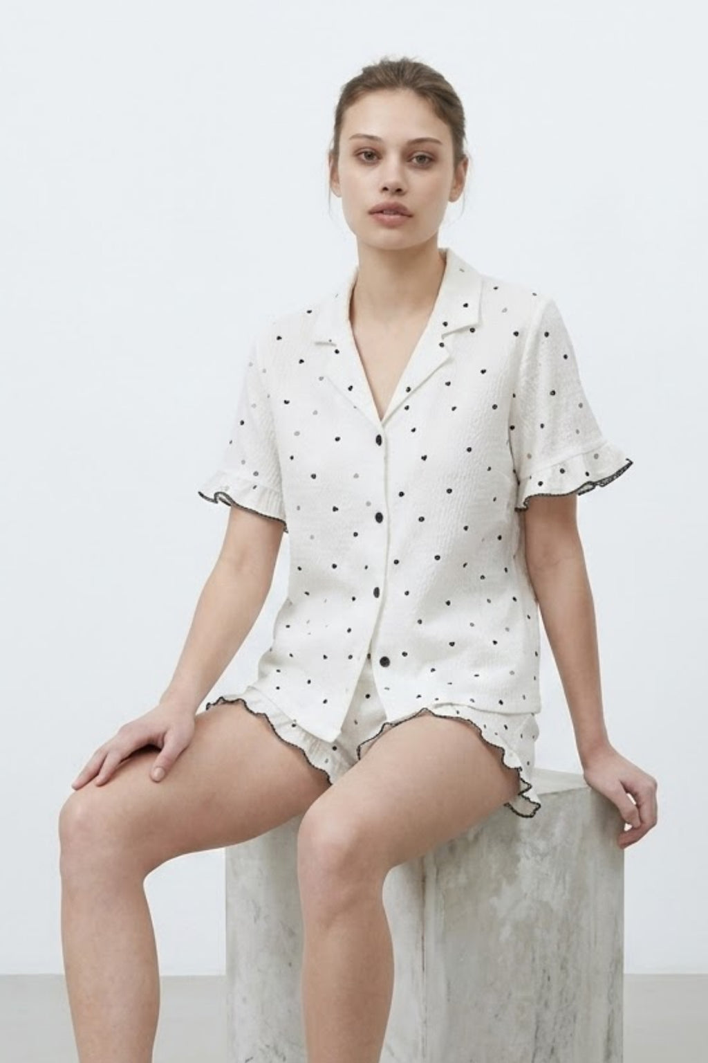 Kadın Premium Fırfırlı Beyaz Pijama Takımı