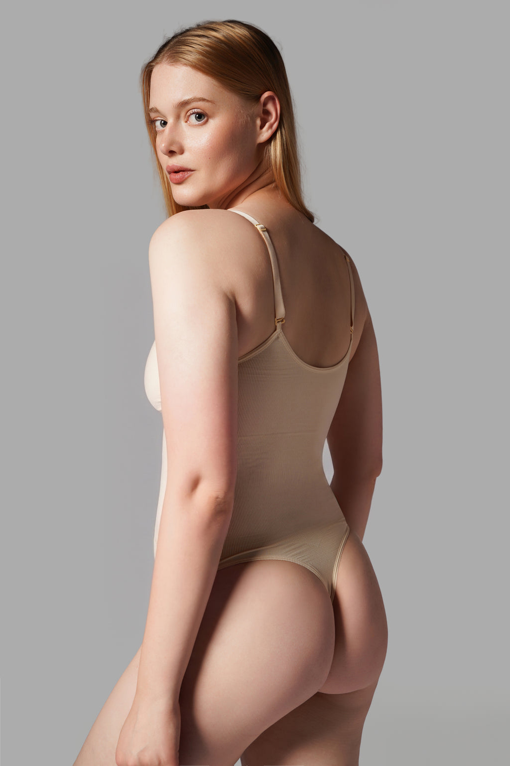 string zıbın sıkılaştırıcı toparlayıcı örme kumaş body 9052 Bej