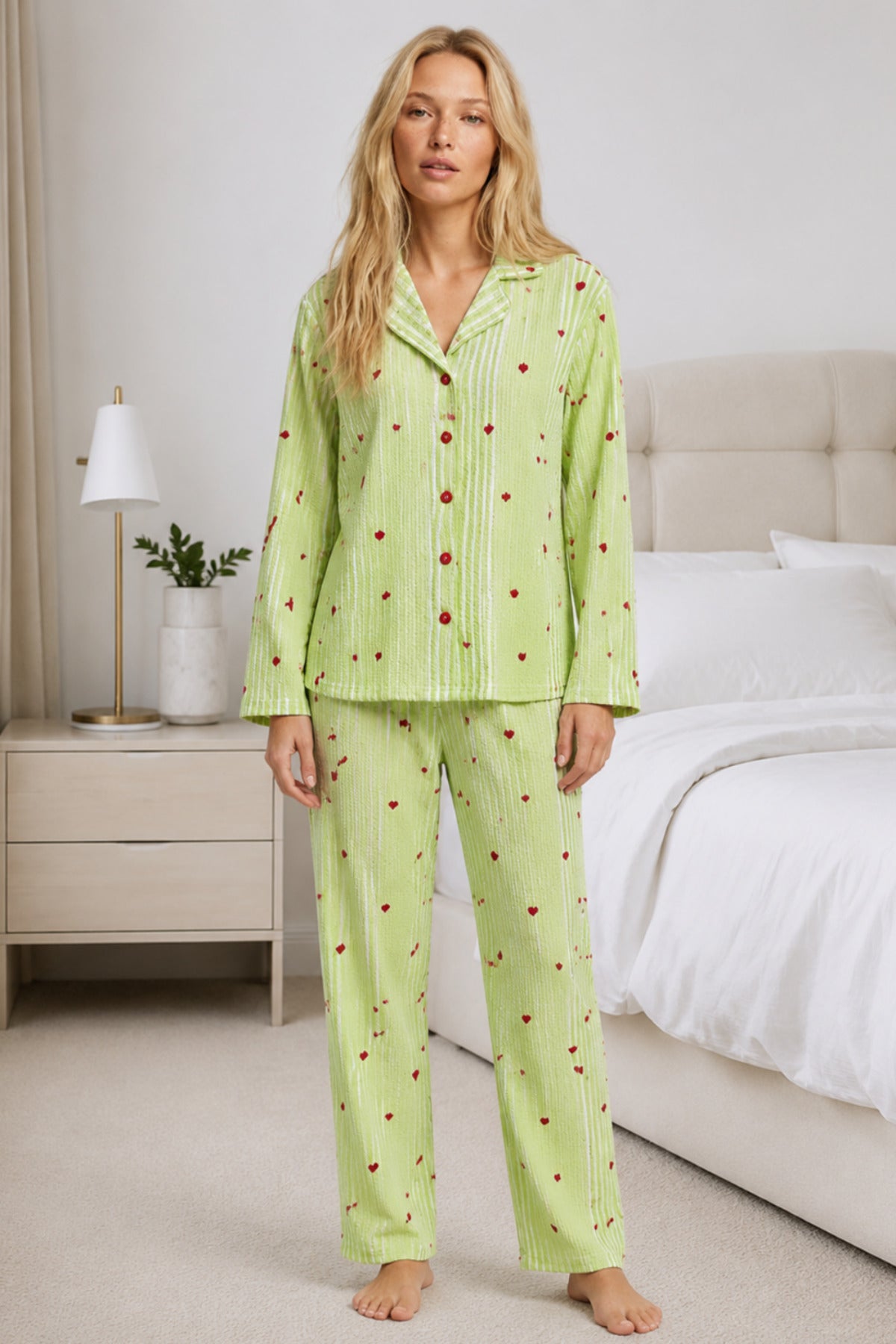 Kadın Ev Giyimi Rahat Yeşil Pijama Takımı 4660