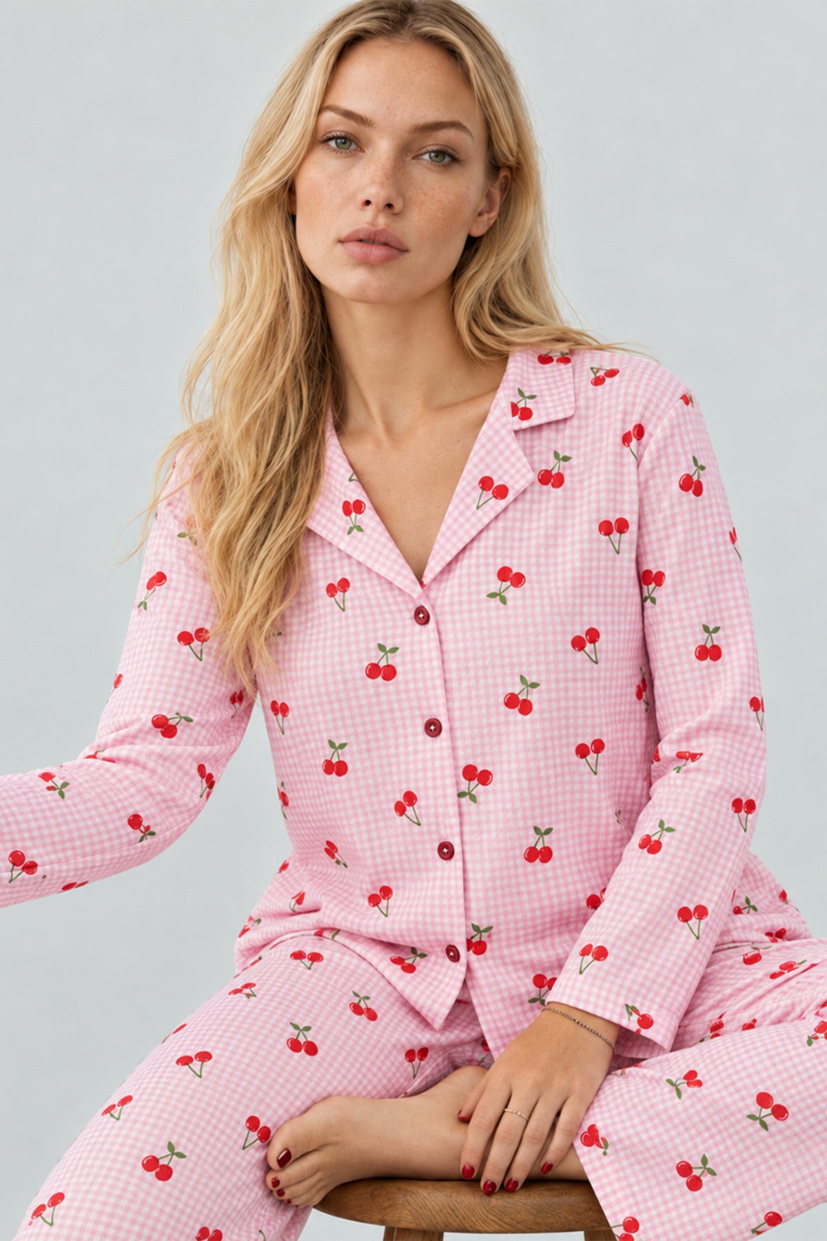 Kadın Kiraz Desenli Pötikare Pembe Pijama Takımı 4793
