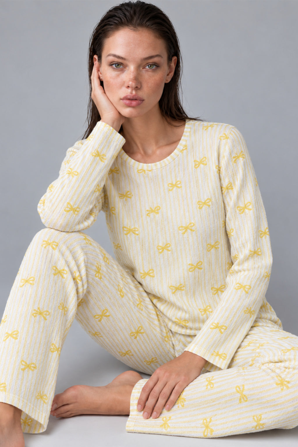 Kadın Çizgili Rahat Desenli İkili Sarı Pijama Takımı 4797