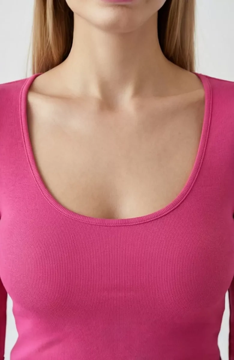 Kadın Fuşya Uzun Kol Kare Yaka Crop Top Bluz – Şık, Rahat ve Kolay Kombinlenebilir