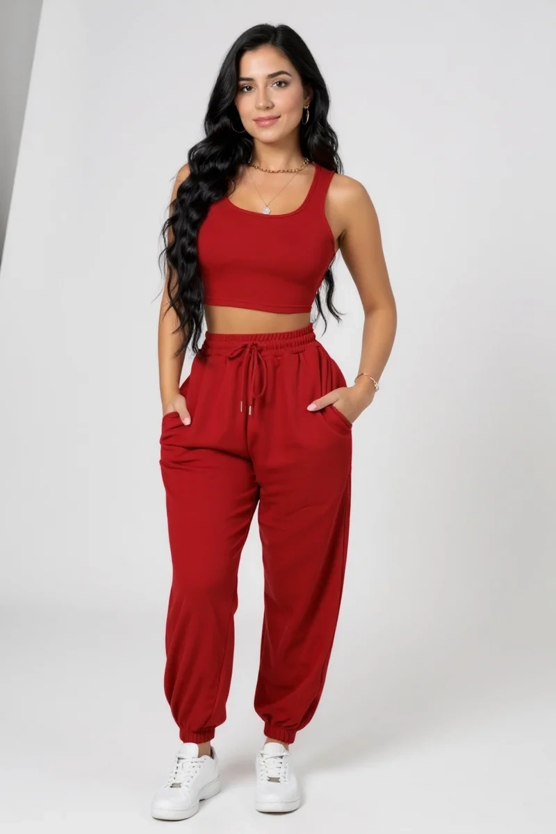 Kadın Kırmızı Kaşkorse Cepli Jogger Eşofman Altı ve Crop Top Bluz – Şık, Rahat ve Kolay Kombinlenebilir