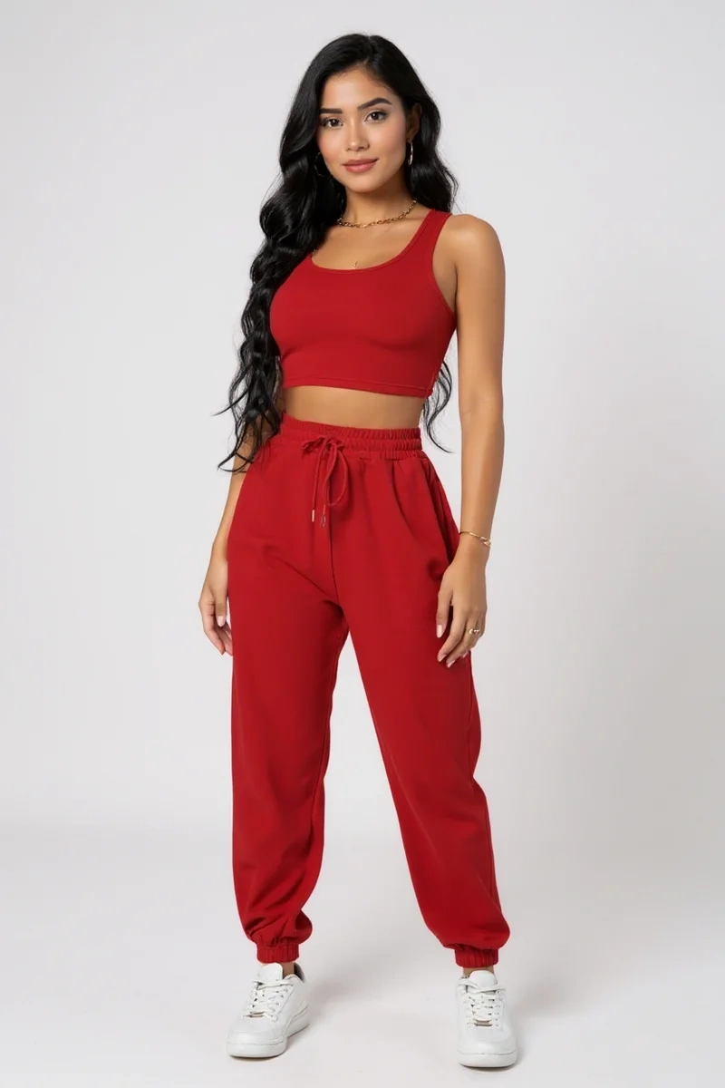 Kadın Kırmızı Kaşkorse Cepli Jogger Eşofman Altı ve Crop Top Bluz – Şık, Rahat ve Kolay Kombinlenebilir